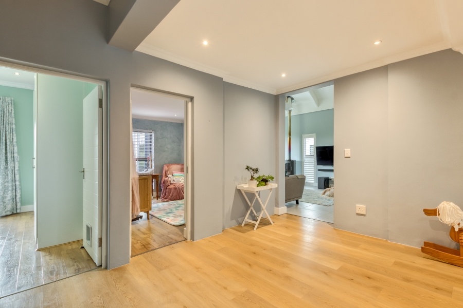 To Let 4 Bedroom Property for Rent in Aan de Wijnlanden Western Cape